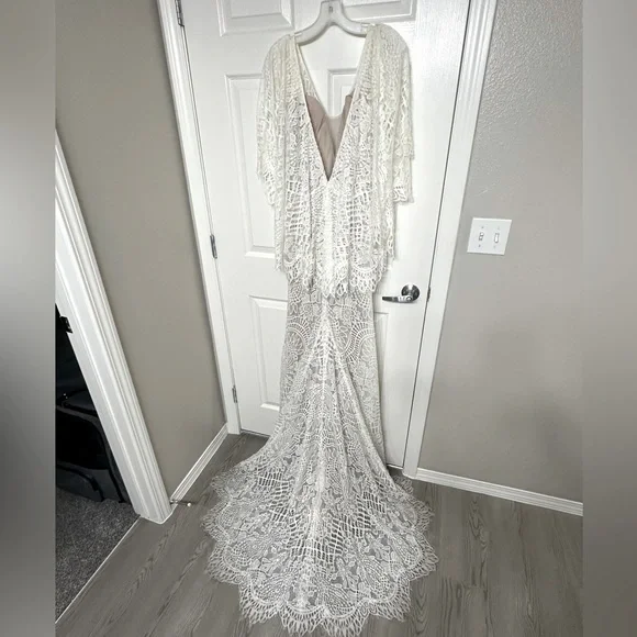 BHLDN Odalis Wedding Gown - Picture 4 of 5